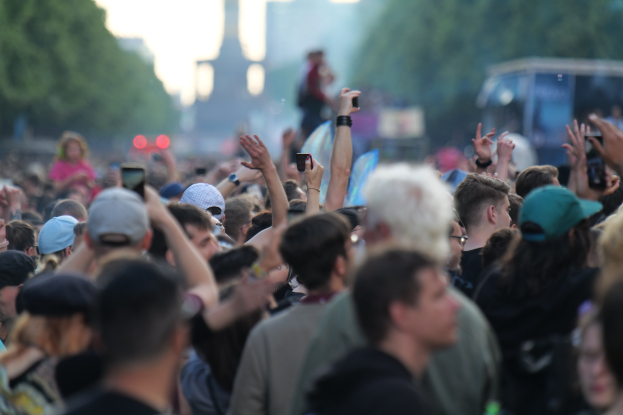 Trotz Wetterkapriolen: Open-Air-Konzerte bei Alten Lokomotiven Überzeugen