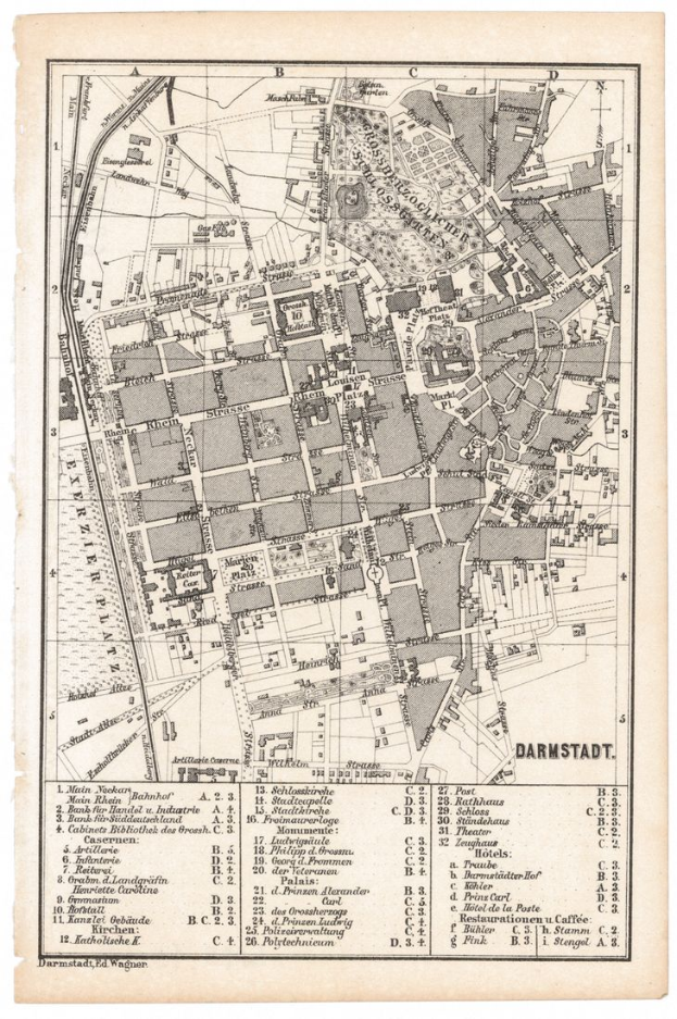 Ein detaillierter alter Stadtplan von Darmstadt, Deutschland, der Straßen, Gebäude, Sehenswürdigkeiten und Text mit zusätzlichen Informationen zur Stadt zeigt.