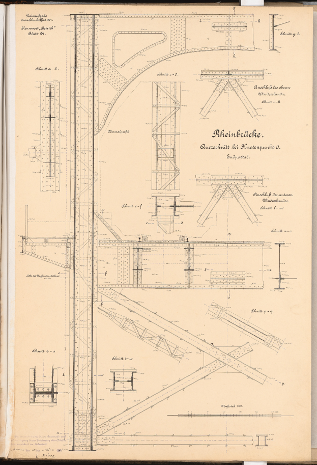 Ein aufgeschlagenes Buch mit einer detaillierten Zeichnung einer Brücke, begleitet von Plänen und Texten, die die Struktur der Brücke beschreiben.